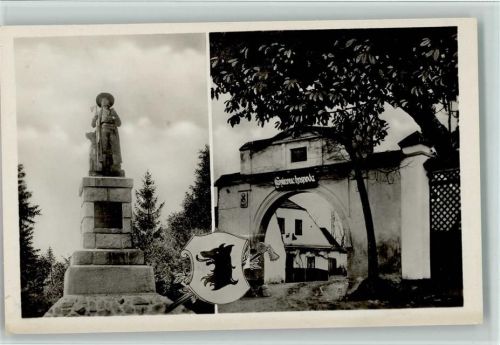 Denkmal Stadttor Wappen mit Wolf