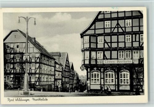 Bad Wildungen Marktplatz Löwen-Apotheke Fachwerkhäuser