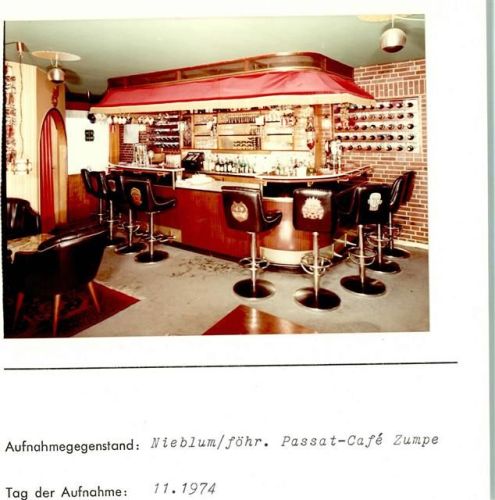 Nieblum Cafe Zumpe Innenaufnahme Bar Foto montiert auf Karton