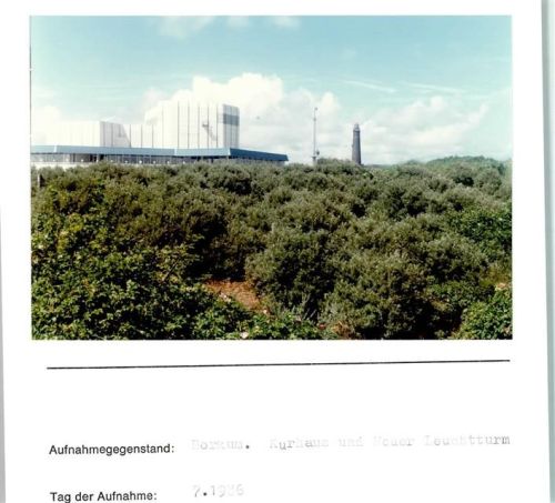 Borkum Kurhaus und Neuer Leuchtturm Foto montiert auf Karton