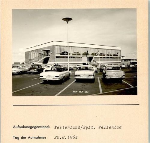Westerland Wellenbad Autos Foto montiert auf Karton
