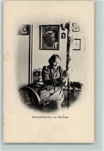 1910 Großmutter am Spinnrad AK