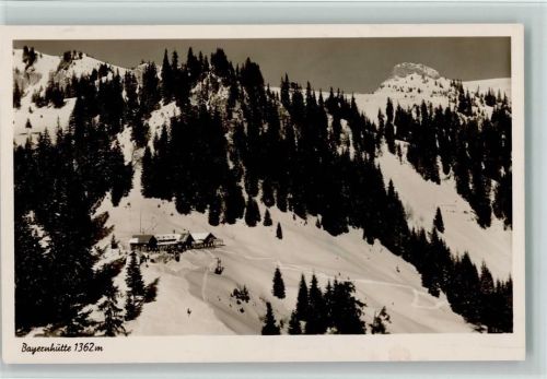 Bayernhütte Winteraufnahme Bayernhütte mit Schröttlstein