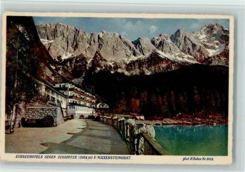 Garmisch-Partenkirchen Eibseehotels gegen Zugspitze und Waxensteingrat Foto H. Huber Nr. 8028 Deutsche Heimatbilder