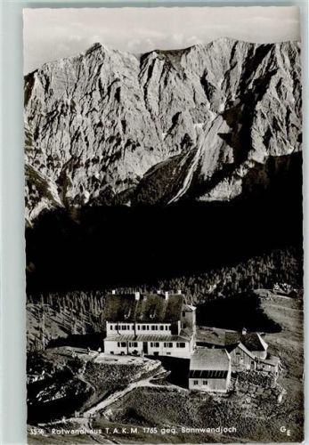 Rotwandhaus Rotwandhaus gegen Sonnwendjoch Rückseite mit Abschürfungen bzw Kleberesten