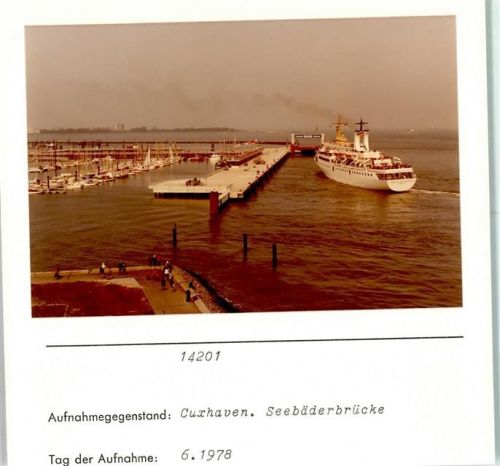 Cuxhaven Seebäderbrücke Foto montiert auf Karton