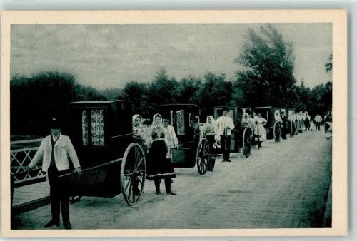 Piestany doppelt nicht verwenden 1940 Zug der Infanteristen Parade Trachten