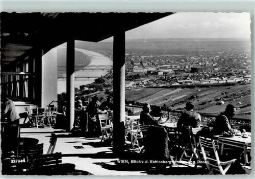 Wien Blick von der Kahlenbergterrasse gegen Donau