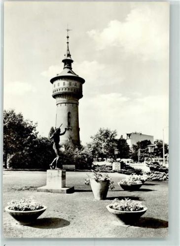 Forst Wasserturm Rückseite mit Abschürfungen bzw Kleberesten