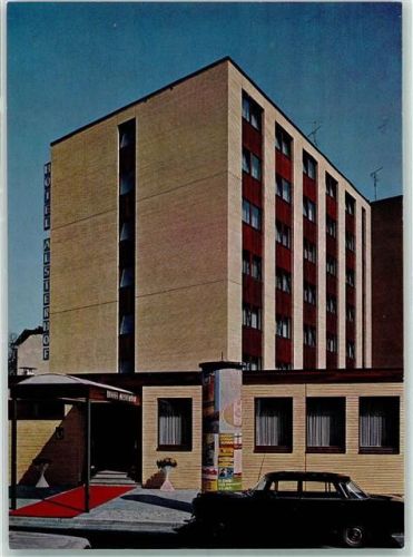 Wilmersdorf Rückseite mit Abschürfungen bzw Kleberesten Hotel Alsterhof