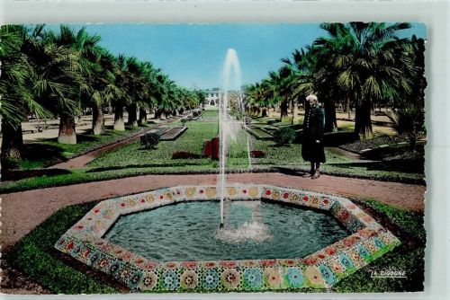 Casablanca Parc Lyautey Un Bassin