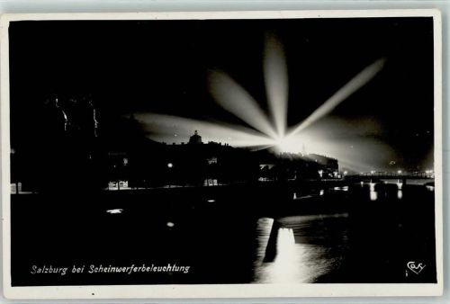 Salzburg Scheinwerferbeleuchtung Nacht