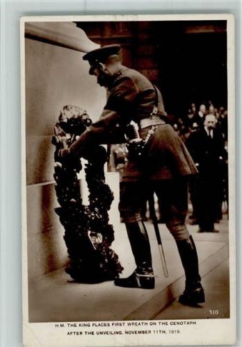 The King Places First Wreath on the Cenotaph 1919 AK Corner Crease