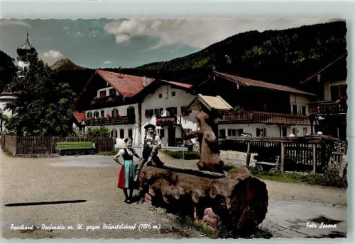 Farchant Brunnen Kinder Tracht Brünstelskopf