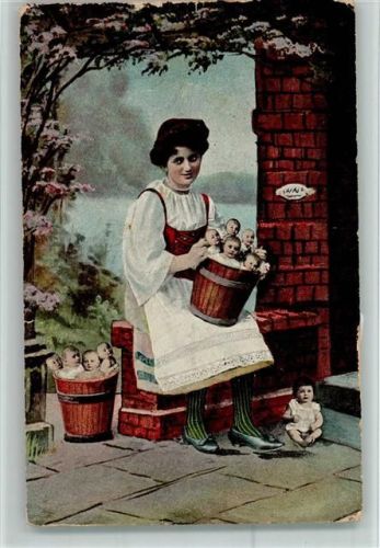 1906 Serie 775 - Frau in Tracht mit Babys im Wassertrog AK