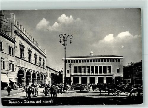 Pesaro Piazza del popolo Auto Roller Kutsche