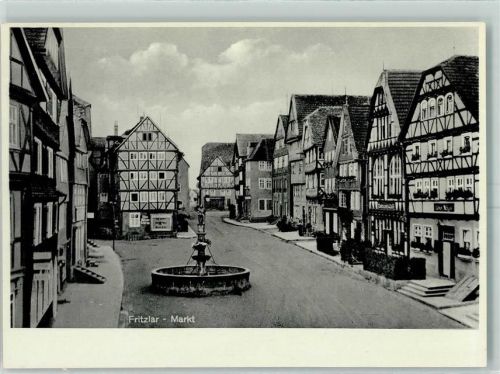 Fritzlar Markt Marktbrunnen Fachwerkhäuser