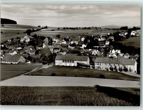 Kupferberg Schulhaus mit Turnhalle
