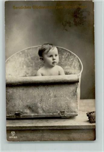 1912 Baby in der Zinkwanne - Fotoverlag A & MB Serie 60519-5 AK Geburtstag