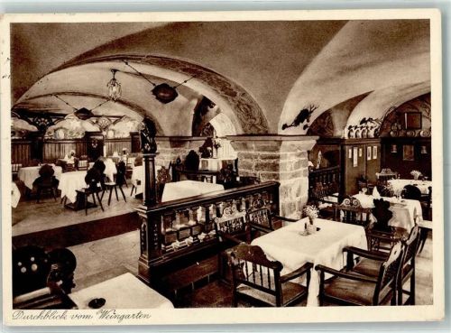 Bad Kissingen Weinrestaurant Gasthaus Schlosskeller im Rathaus Durchblick vom Weingarten