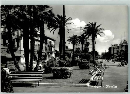 Viareggio Giardini Auto Fahrrad