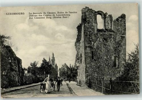 Clausen la descente Ruine de l`ancien Chateau Hundekarren