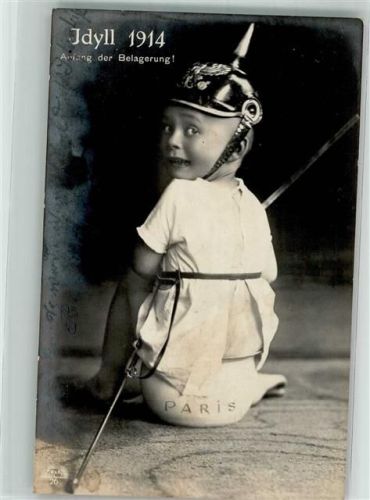 Idyll 1914 Kind mit Degen Pickelhaube WK I