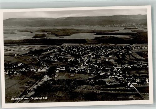 Ramstein-Miesenbach Fliegeraufnahme des Ortsteiles Ramstein mit der Kirche St. Nikolaus