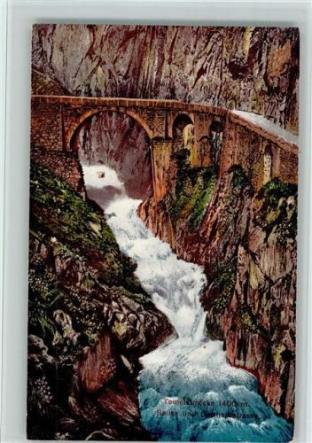 Schöllenen Teufelsbrücke über die Reuss und Gotthardstrasse