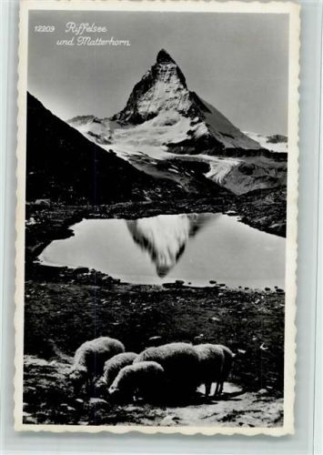 Matterhorn VS Riffelsee