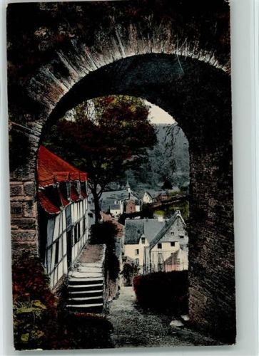 Monschau Durchblick vom Schloßbogen Montjoie