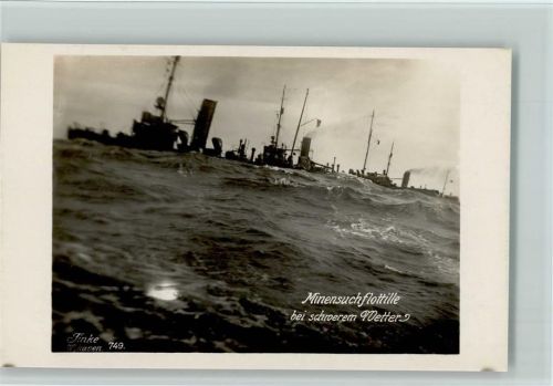 Minensuchflottile bei schwerem Wetter, Finke Nr. 749 Foto AK