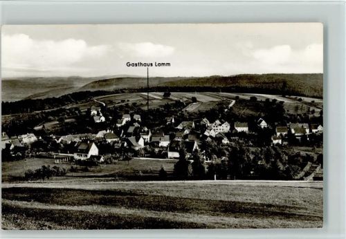 Jux Gesamtansicht mit Gasthaus Lamm