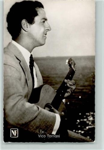 Vico Torriani mit Gitarre Foto AK