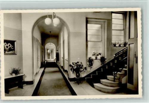 Frankfurt C. von Noorden-Klinik Innenaufnahme Weg zum Speisesaal