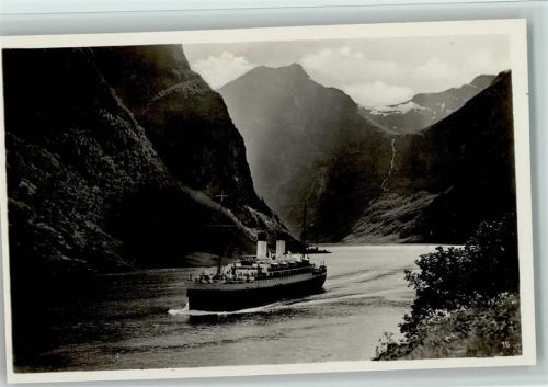 Dampfer in den Fjorden ca 1937 AK