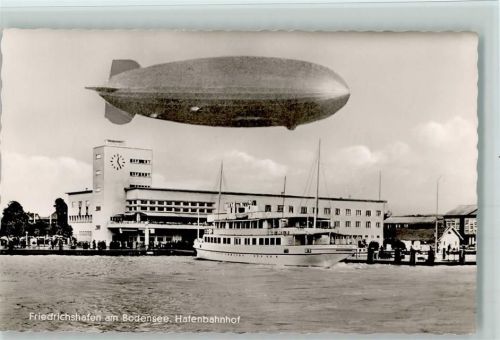 1957 Fotomontage - Zeppelin über Friedrichshafen, Hafenbahnhof