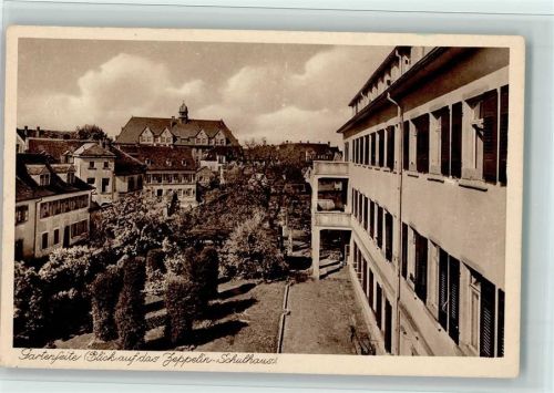 Speyer Stiftungs-Krankenhaus Blick auf das Zeppelin-Schulhaus Gartenseite