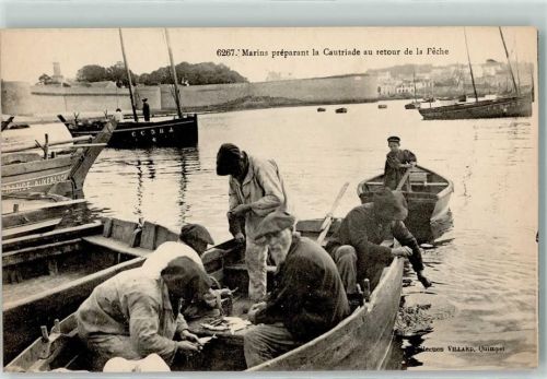 Marins preparant la cautriade au retour de la Peche