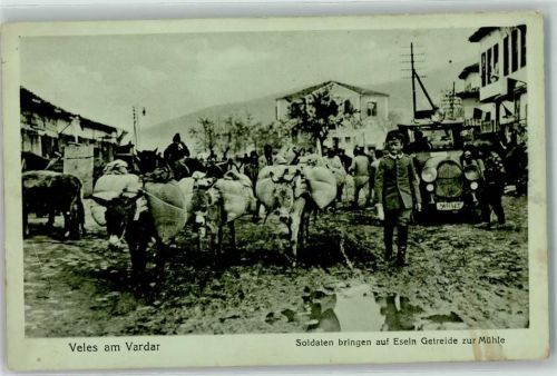 Veles Soldaten bringen auf Eseln Getreide zur Mühle Oldtimer