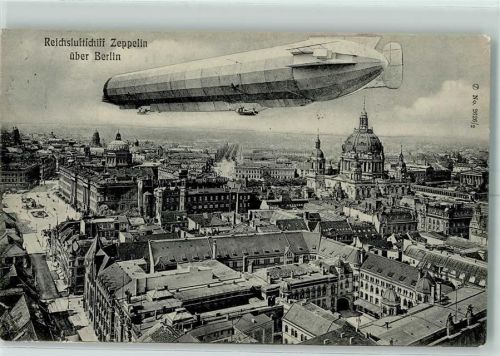 Berlin Mitte 1909 Luftschiff Zeppelin über der Stadt AK