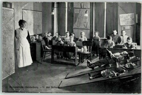 Heidelberg Krüppelheim In der Schule