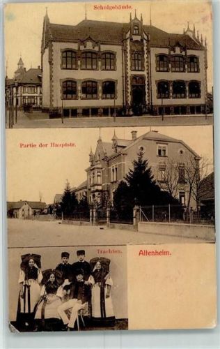 Altenheim 1908 Schulgebäude Partie der Hauptstraße Trachten