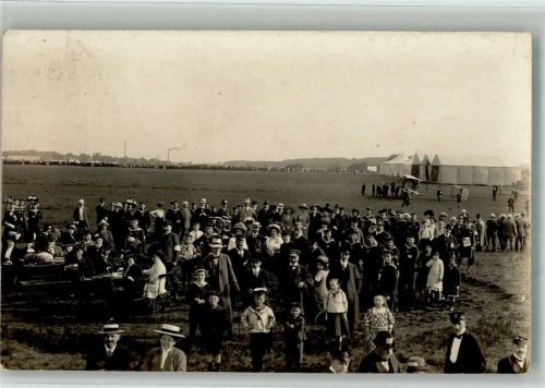 Flensburg 1913 Menschenmenge auf dem Flugfeld