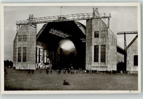 LZ 127 startbereit AK Zeppelin Foto AK