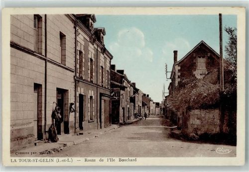 La Tour-Saint-Gelin Route de l`Ile Bouchard