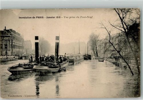 Paris 1910 Hochwasser Dampfschiffe