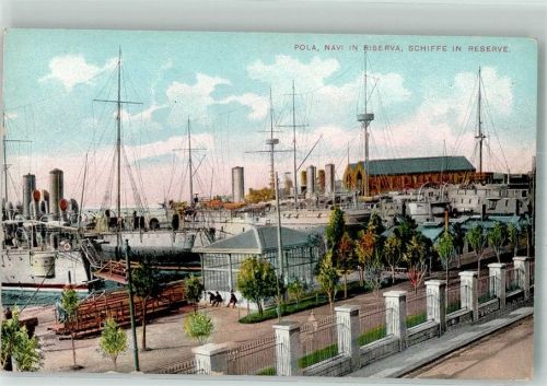 Pula Hafen Segelschiff Kriegsschiffe