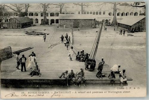 Banjul Hafen Tracht Bathurst