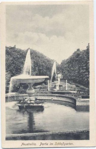 um 1920/30 Neustrelitz, Partie im Schloßgarten.,OZM AKU1